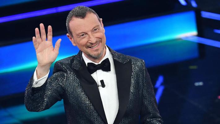 Amadeus annuncia i big in gara a Sanremo 2024 - Discoteca Laziale Magazine